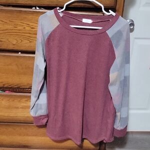 Women's Long Sleeve Top - Burgundy and Gray